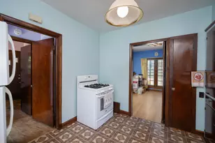 5516 N Lydell Ave, Whitefish Bay, WI 53217 - Photo 3