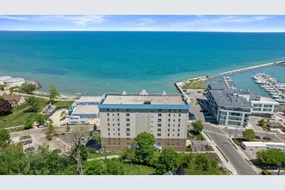 415 N Lake St #203, Port Washington, WI 53074 - Photo 3