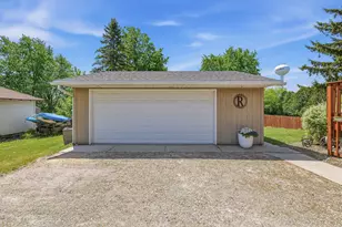 429 Center Ave, Oostburg, WI 53070 - Photo 27