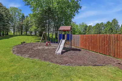 429  Center Ave, Oostburg, WI 53070 - Photo 23