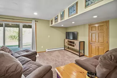 6215  Riesch Rd, West Bend, WI 53095 - Photo 45