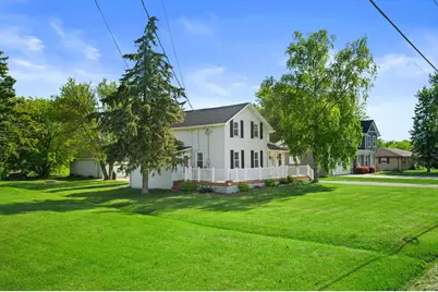 808 E Fitzsimmons Rd, Oak Creek, WI 53154 - Photo 3
