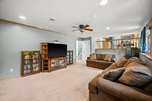 16005 W Allison Dr, New Berlin, WI 53151 - Photo 13