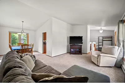 16005 W Allison Dr, New Berlin, WI 53151 - Photo 5