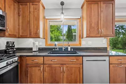 16005 W Allison Dr, New Berlin, WI 53151 - Photo 25