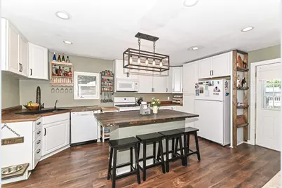 726  High St, Racine, WI 53182 - Photo 5