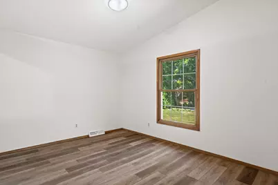 S104W20472  Tina Dr, Muskego, WI 53150 - Photo 17