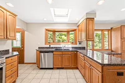 12400  Elmhurst Pkwy, Elm Grove, WI 53122 - Photo 11