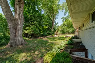 12400 Elmhurst Pkwy, Elm Grove, WI 53122 - Photo 37