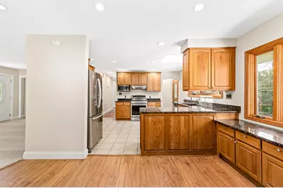 12400  Elmhurst Pkwy, Elm Grove, WI 53122 - Photo 13