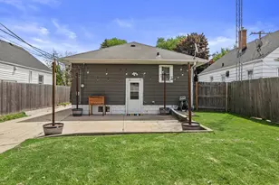 7206 41st Ave, Kenosha, WI 53142 - Photo 3