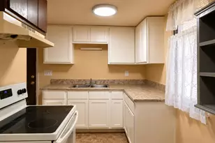 2375 S 16th St, Milwaukee, WI 53215 - Photo 19