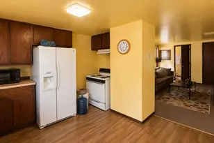 2375 S 16th St, Milwaukee, WI 53215 - Photo 5