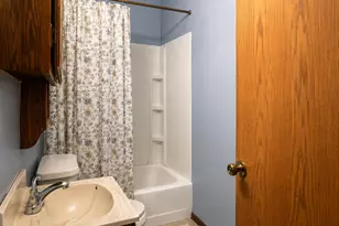 2375 S 16th St, Milwaukee, WI 53215 - Photo 21