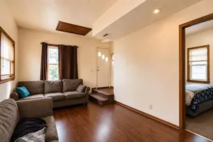 2375 S 16th St, Milwaukee, WI 53215 - Photo 15