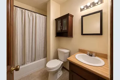 2375 S 16th St #2377, Milwaukee, WI 53215 - Photo 13