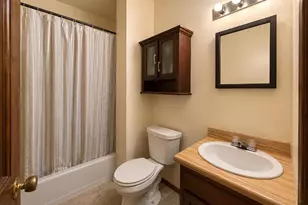 2375 S 16th St, Milwaukee, WI 53215 - Photo 13