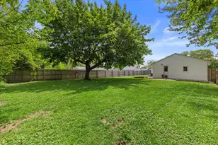 1438 Johnson Ave, Racine, WI 53402 - Photo 7