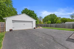1438 Johnson Ave, Racine, WI 53402 - Photo 5