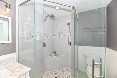 21601 W Lochinvar Ln, New Berlin, WI 53146 - Photo 21