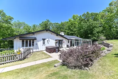 21601 W Lochinvar Ln, New Berlin, WI 53146 - Photo 35