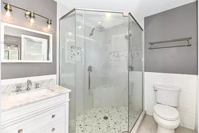 21601 W Lochinvar Ln, New Berlin, WI 53146 - Photo 23