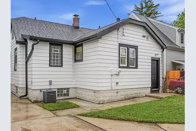 4626 N River Park Blvd, Glendale, WI 53209 - Photo 33