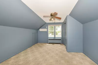 11941 W Howard Ave, Greenfield, WI 53228 - Photo 25