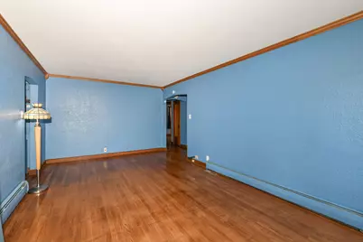 11941 W Howard Ave, Greenfield, WI 53228 - Photo 9