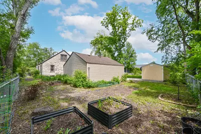 11941 W Howard Ave, Greenfield, WI 53228 - Photo 41
