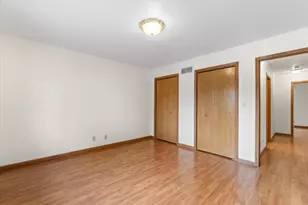 1057 Fleetfoot Dr, Waukesha, WI 53186 - Photo 17