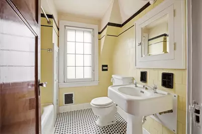 1607 S 55th St, West Milwaukee, WI 53214 - Photo 15