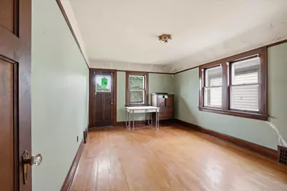 1607 S 55th St, West Milwaukee, WI 53214 - Photo 9