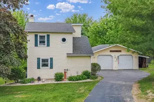 W5838 Mariner Hills Ct, La Grange, WI 53121 - Photo 3