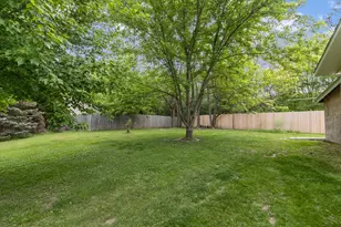 W5838 Mariner Hills Ct, La Grange, WI 53121 - Photo 21