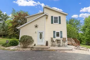 W5838 Mariner Hills Ct, La Grange, WI 53121 - Photo 7