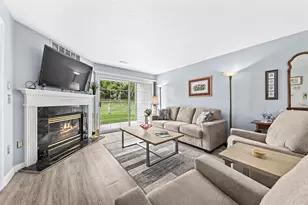 652 Pewaukee Rd, Pewaukee, WI 53072 - Photo 5