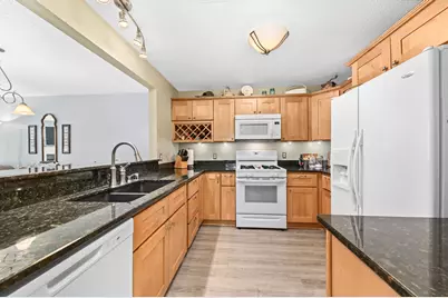 652  Pewaukee Rd #A, Pewaukee, WI 53072 - Photo 3