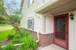 652 Pewaukee Rd, Pewaukee, WI 53072 - Photo 25