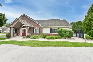 652 Pewaukee Rd, Pewaukee, WI 53072 - Photo 19