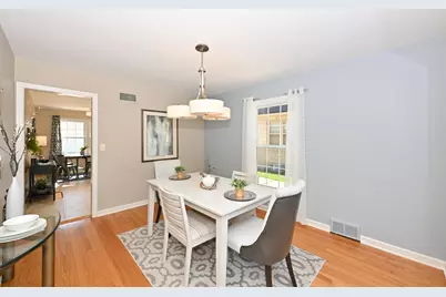 2416 N 91st St, Wauwatosa, WI 53226 - Photo 3