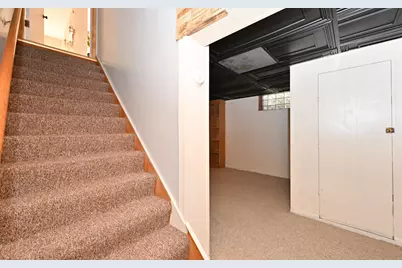 2416 N 91st St, Wauwatosa, WI 53226 - Photo 27