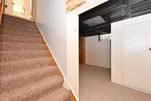 2416 N 91st St, Wauwatosa, WI 53226 - Photo 27