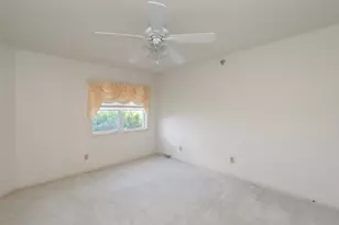 14142 W Waters Way, New Berlin, WI 53151 - Photo 29