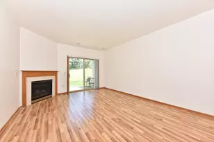 1522 Iroquois Ave, Grafton, WI 53024 - Photo 11