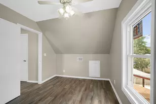 2321 S 19th St, Milwaukee, WI 53215 - Photo 15