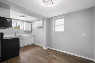 2321 S 19th St, Milwaukee, WI 53215 - Photo 19