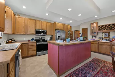 208  Potter Rd #201, Elkhorn, WI 53121 - Photo 13