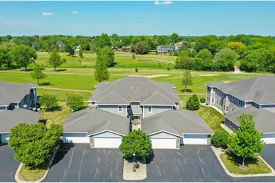208  Potter Rd #201, Elkhorn, WI 53121 - Photo 3