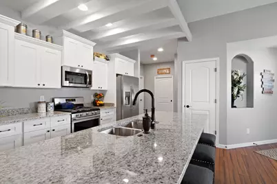 248  Lower Woodford Cir #17, West Bend, WI 53090 - Photo 21